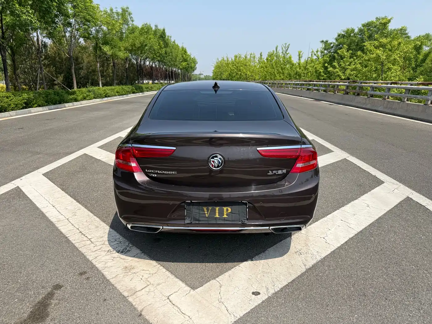 Buick LaCrosse 2016 Facelift 28T Elite фото 8
