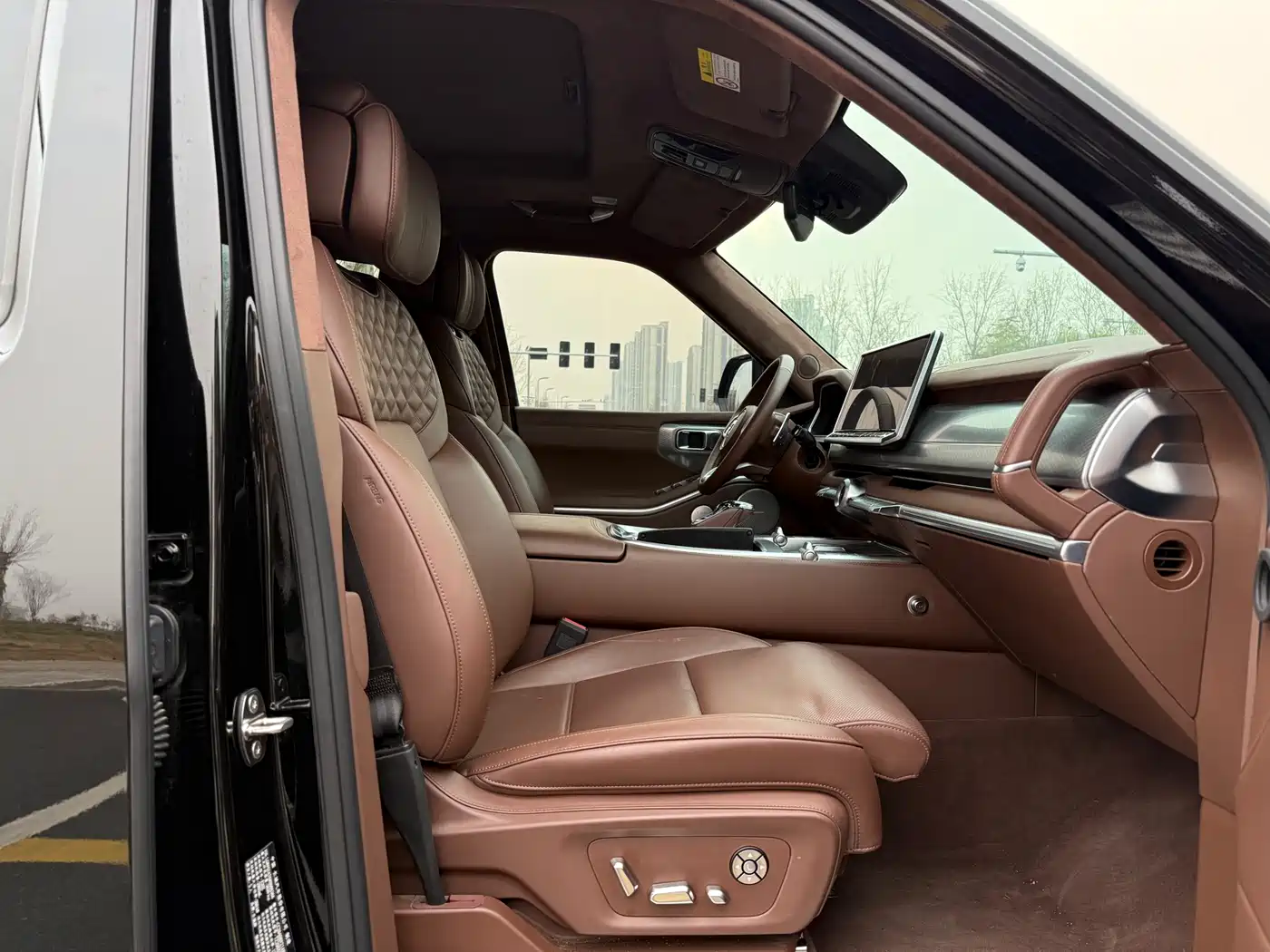 TANK TANK 700 NEW ENERGY