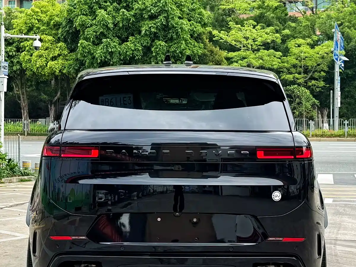 Land Rover Range Rover Sport 2025 4.4 V8 SV Edition Two фото 22