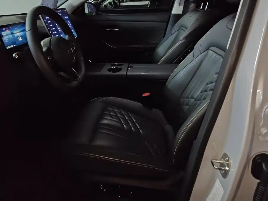 Baojun Enjoyment 2026 2025 PHEV 140km Chauffeur Edition