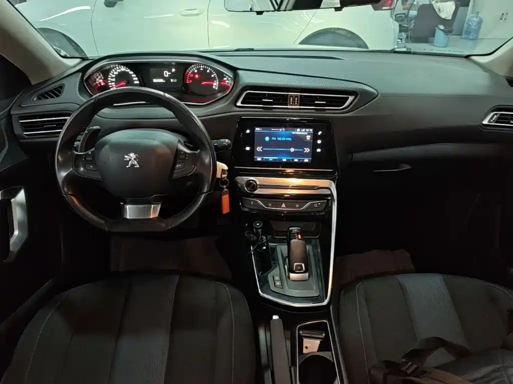 Peugeot 308 2020 2019 230THP Automatic Luxury Edition China VI