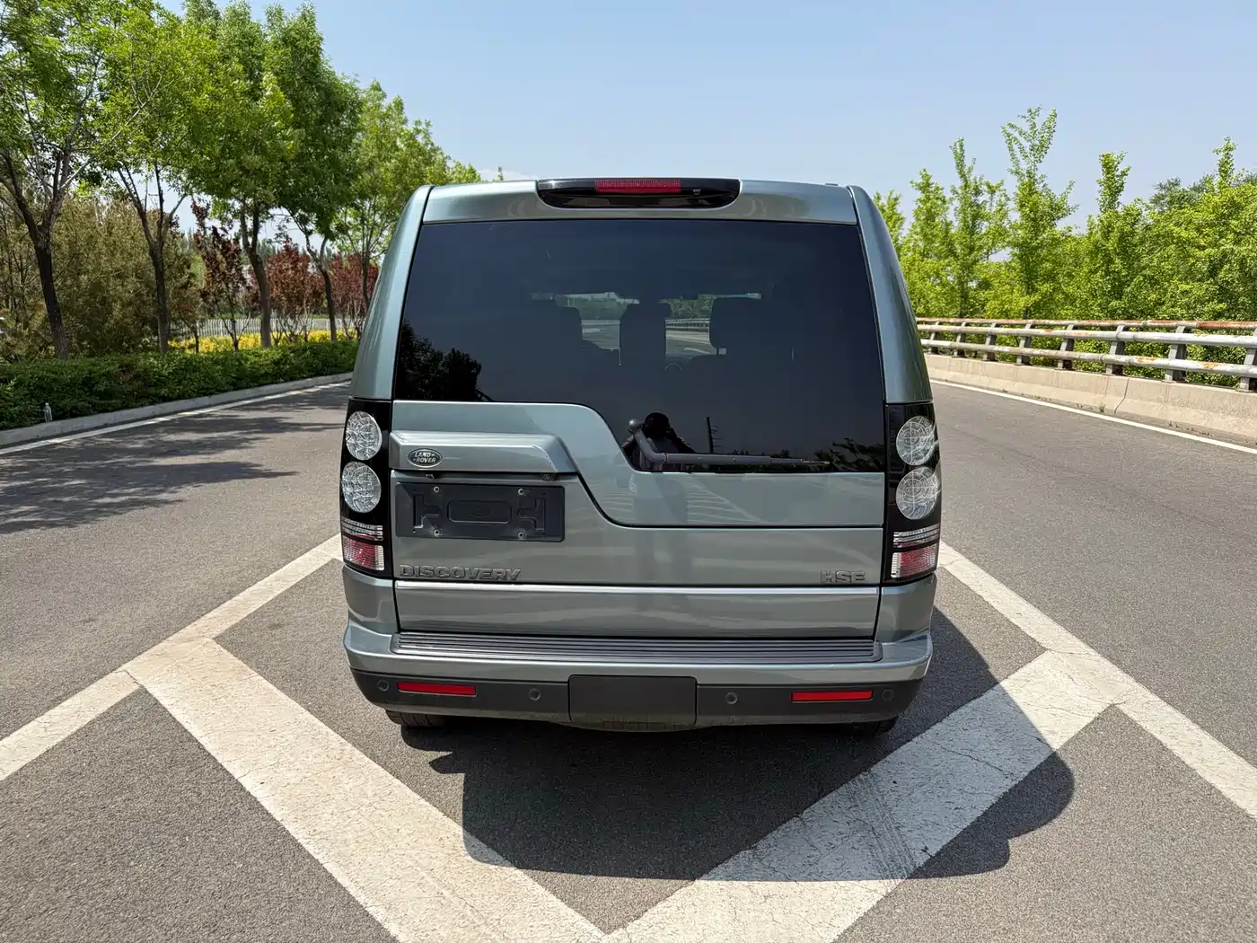 Land Rover Discovery 2014 3.0 SC V6 HSE фото 8