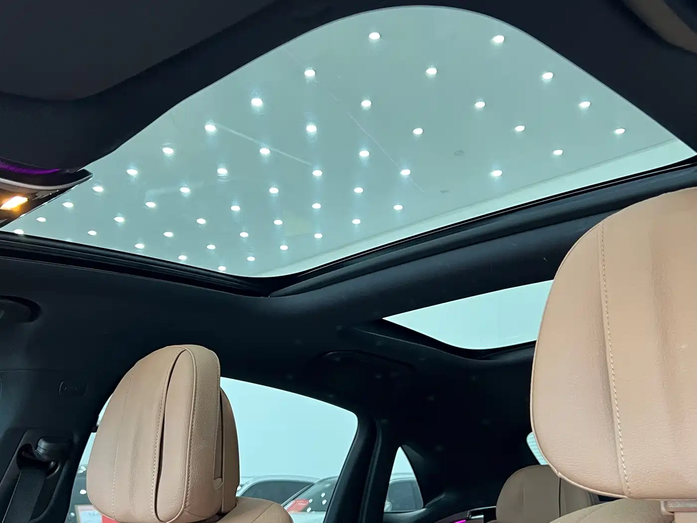 Mercedes-Benz E-Class 2024 Model E 300 L Luxury фото 6
