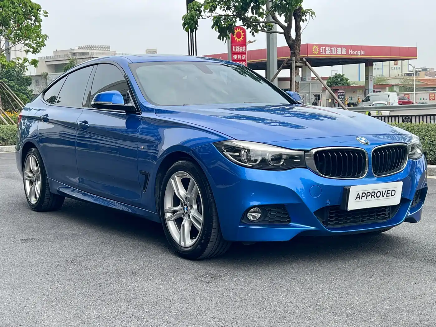 BMW 3 Series GT 2019 320i M Sport Model фото 3