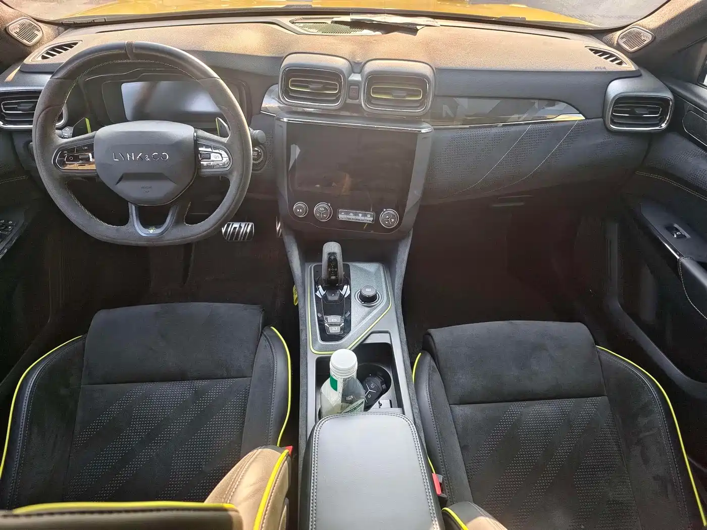 Lynk & Co 03 2022 03+ 2.0TD Auto Performance Package фото 4