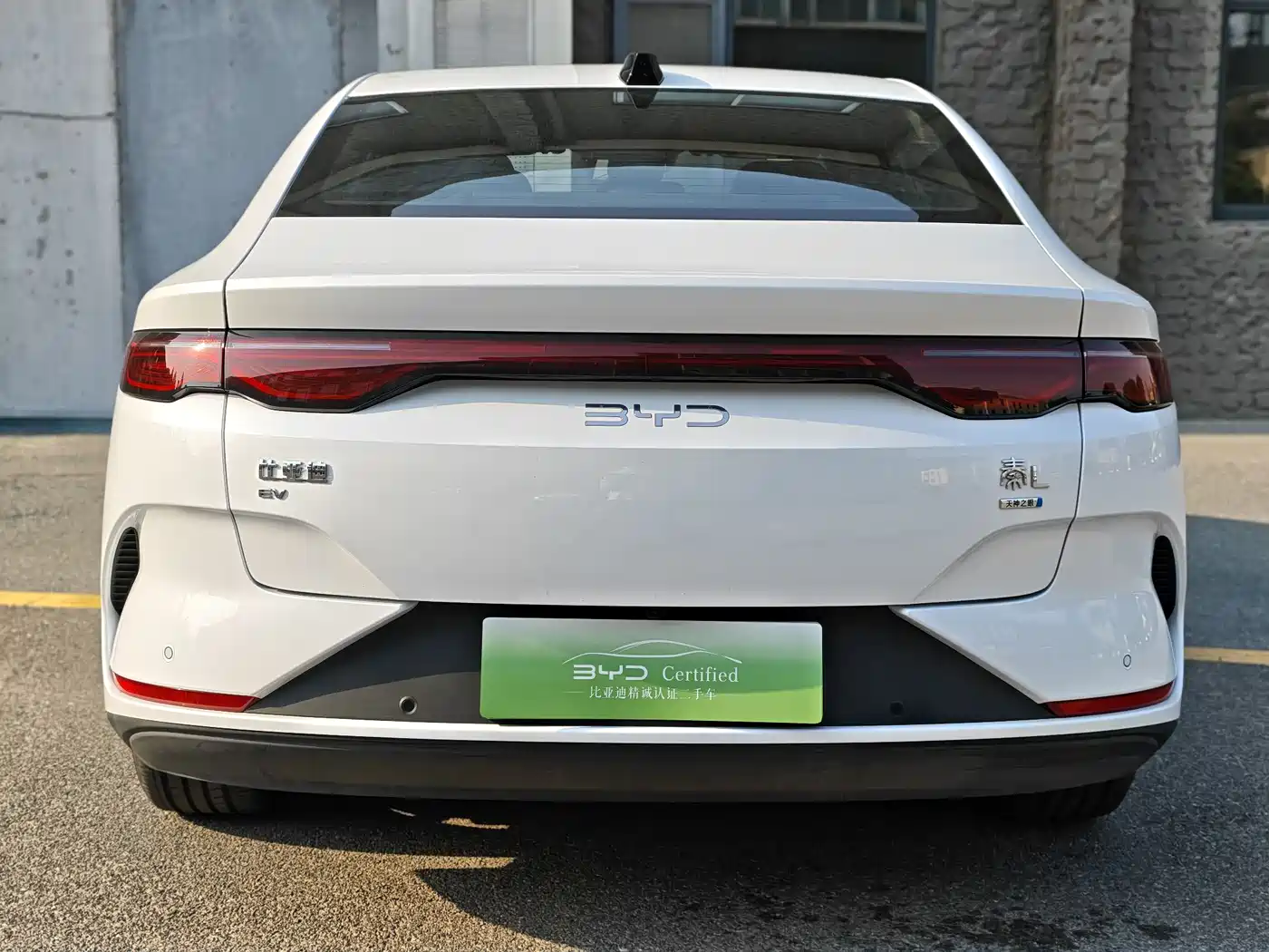 BYD Qin L 2025 EV 545KM Superior фото 5
