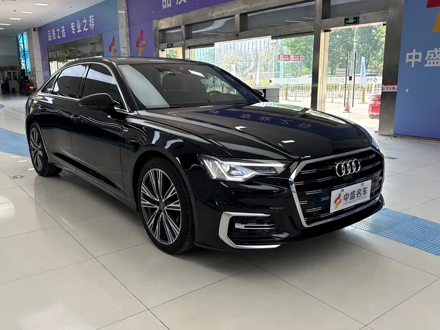 Audi A6L 2026 Model Year 45 TFSI Premium Dynamic фото 3
