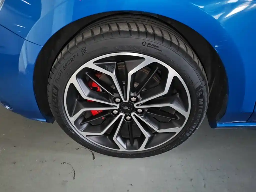 Ford Focus 2022 2021 Sedan EcoBoost 180 Auto ST Line