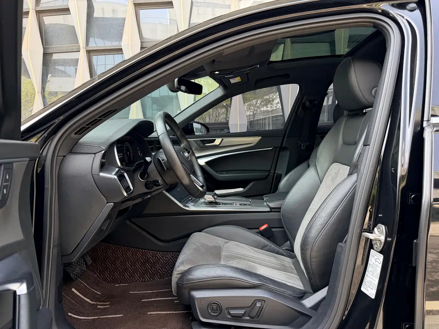 Audi A6L 2020 40 TFSI Luxury Dynamic фото 5