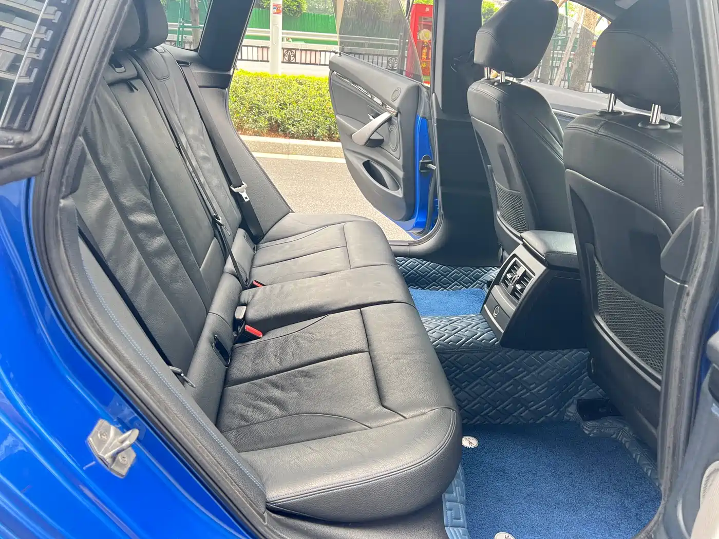 BMW 3 Series GT 2019 320i M Sport Model фото 16