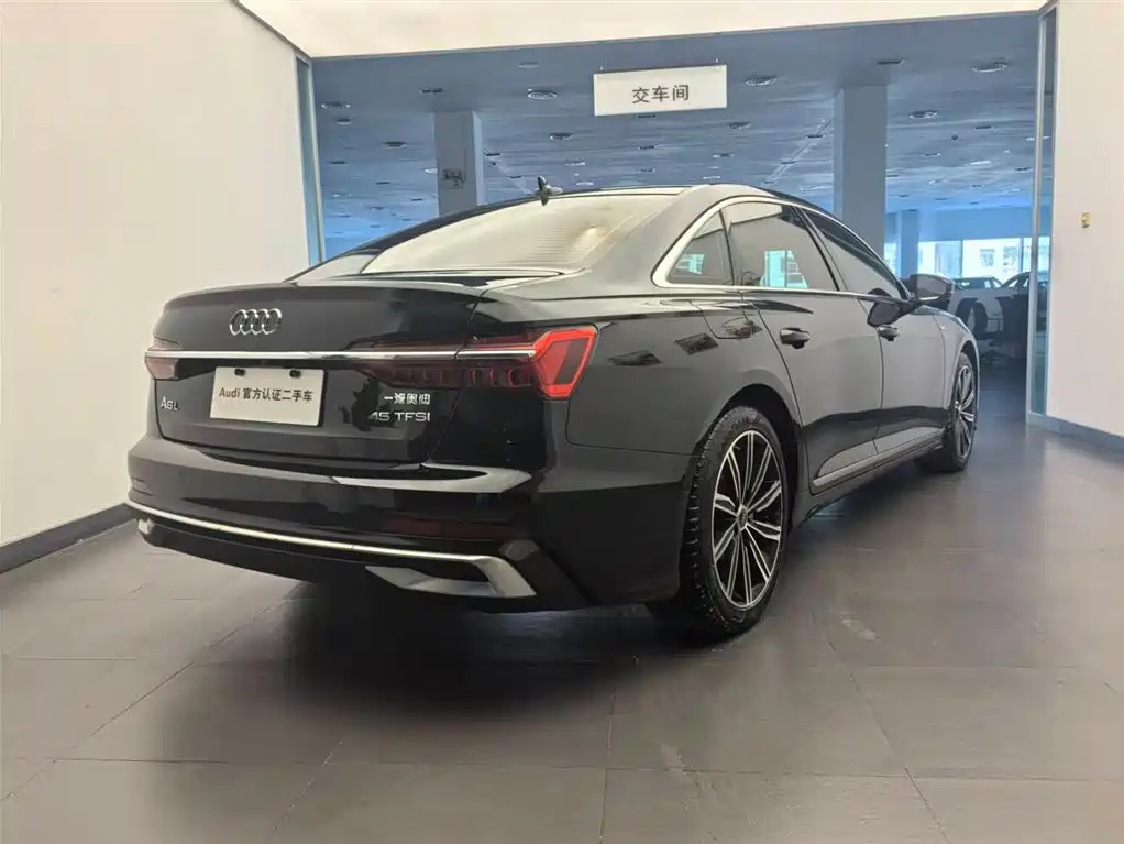 Audi A6L 2024 45 TFSI Premium Dynamic фото 4