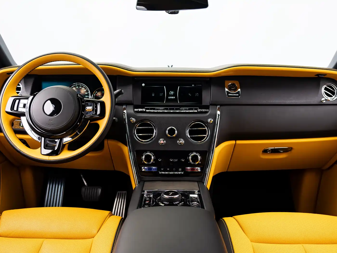 ROLLS-ROYCE CULLINAN