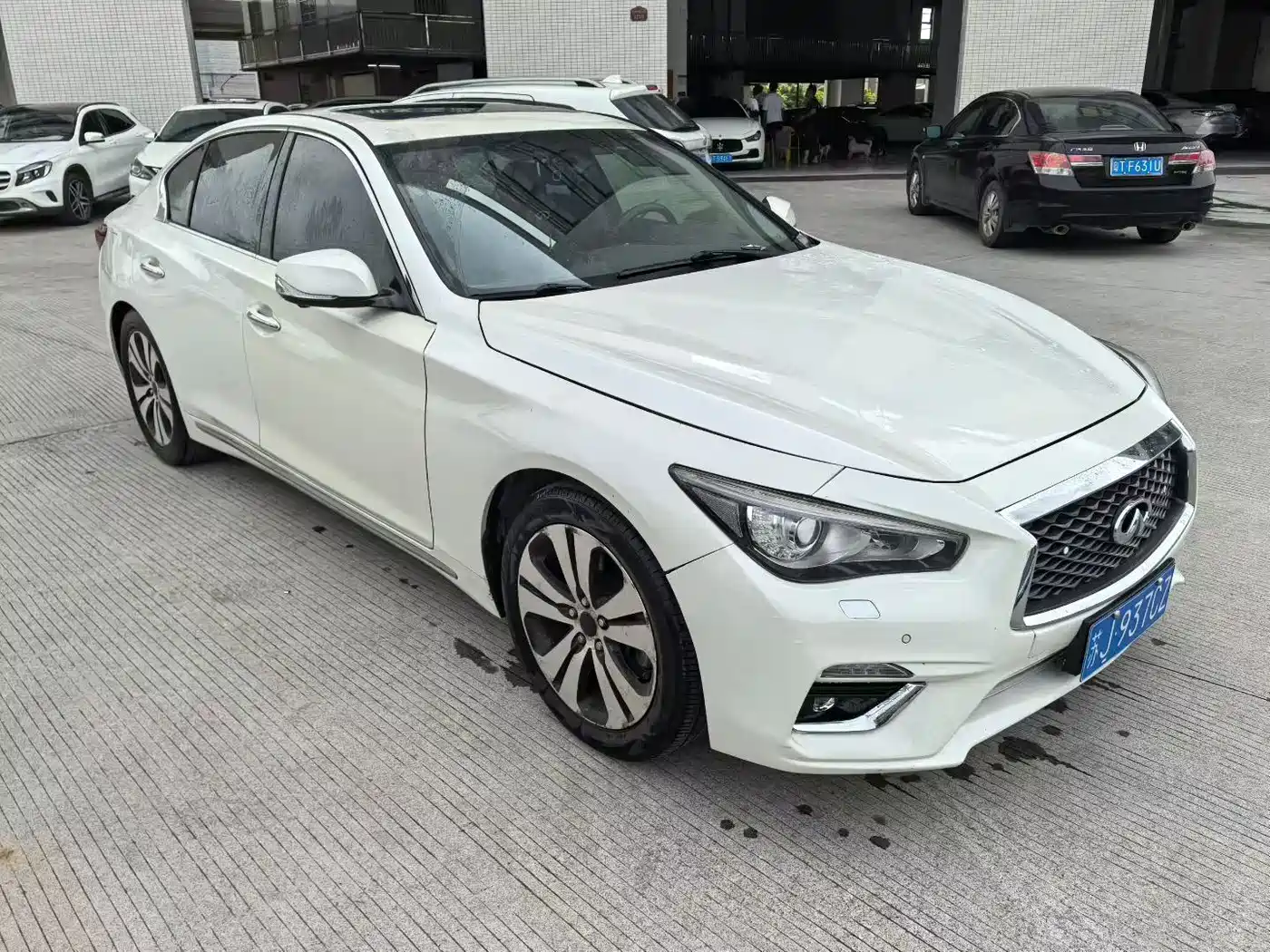 Infiniti Q50L 2018 2018 2.0T Premium Edition China V