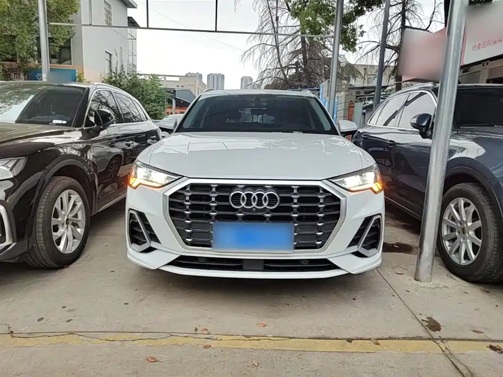 Audi Q3 2023 35 TFSI Progressive Dynamic (1.5T) фото 3