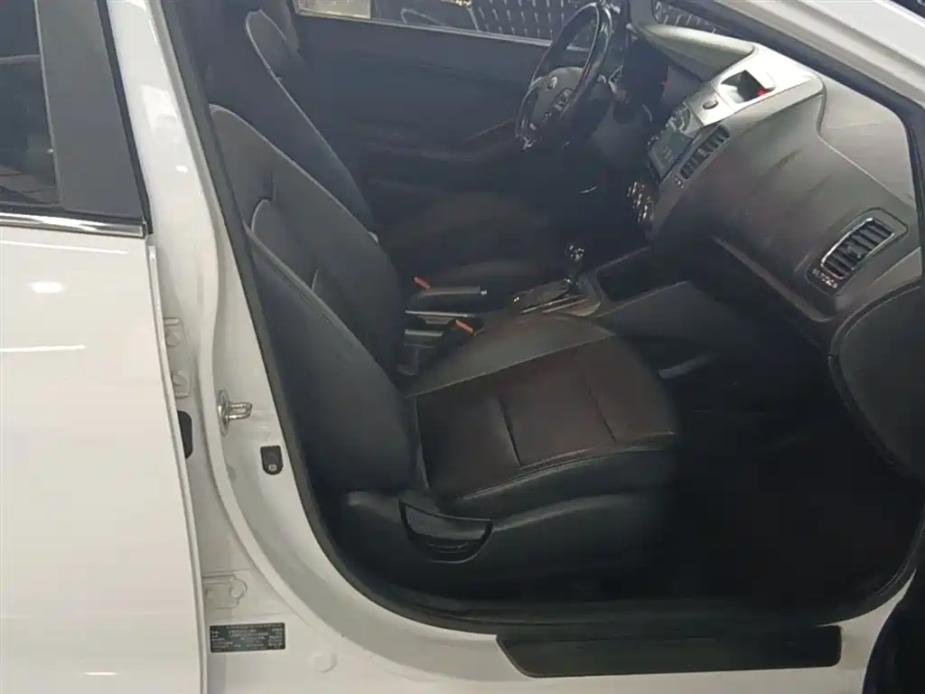 Kia K3 2015 1.6L Automatic GLS фото 25