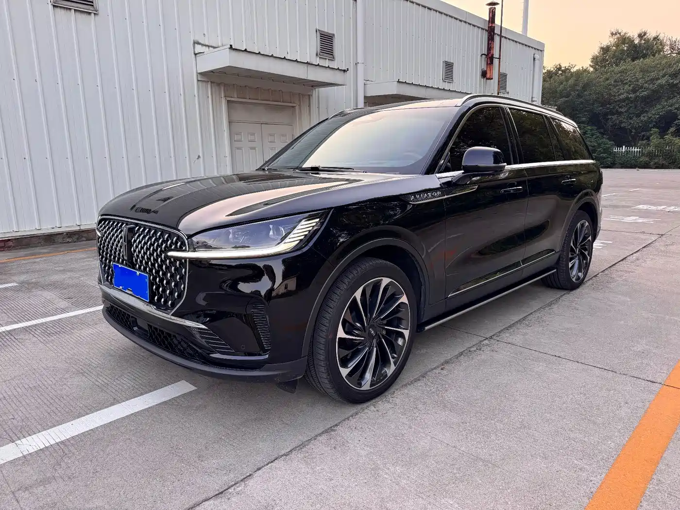 Lincoln Aviator 2025 2024 3.0T V6 AWD Luxury Edition 6-Seater
