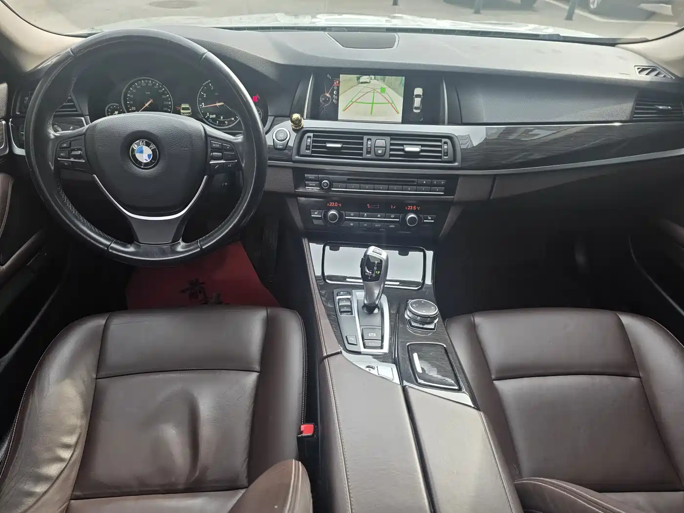 BMW 5 Series 2014 525Li Luxury Design Package фото 6