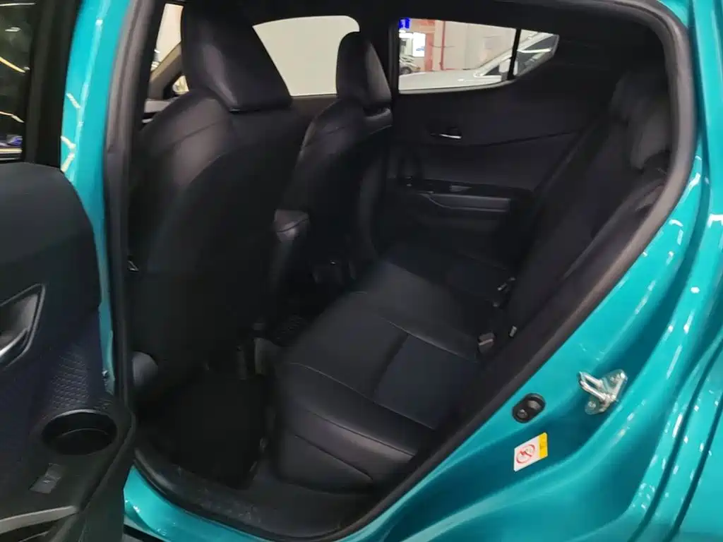 Photo 17 - Toyota C-HR