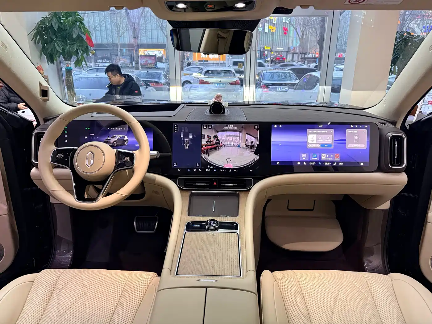 AITO Wenjie AITO M9 2024 Range Extender Ultra 52kWh 6-seater фото 7