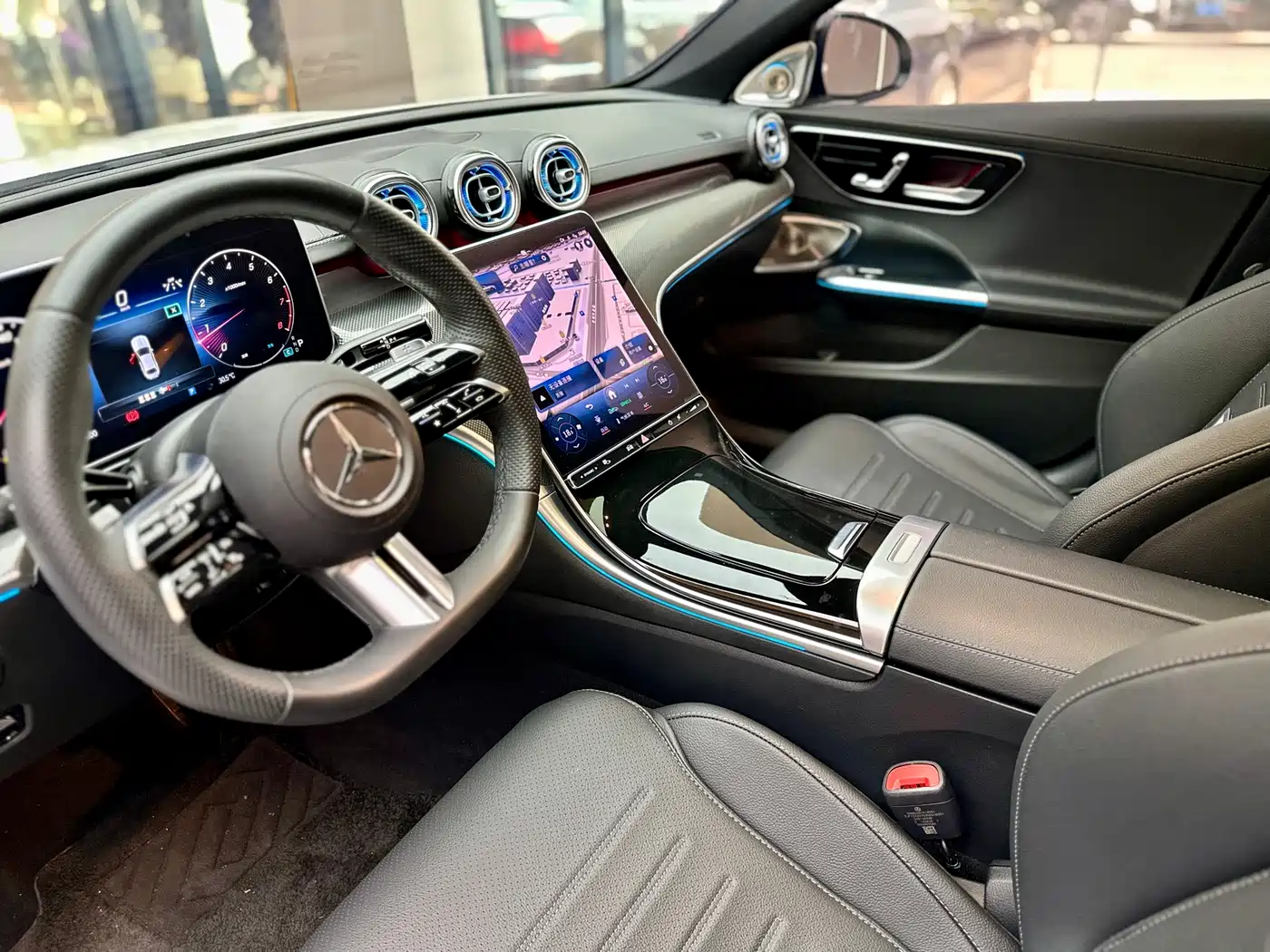 Mercedes-Benz C-Class 2023 Facelift C 260 L Night Sport Edition фото 4