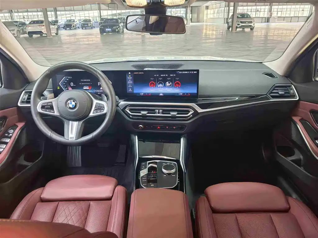 BMW 3 Series 2023 320Li M Sport Package фото 8