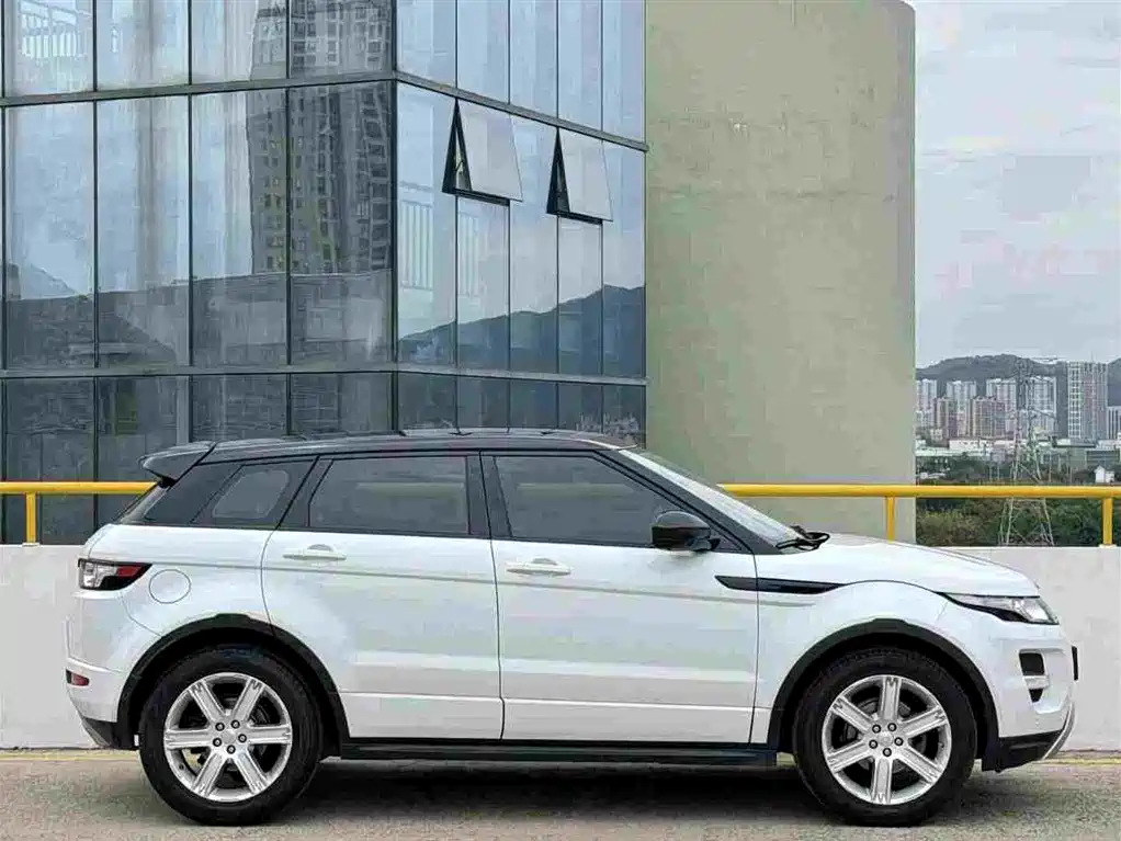 Land Rover Range Rover Evoque 2015 2015 2.0T 5-Door Dynamic Edition