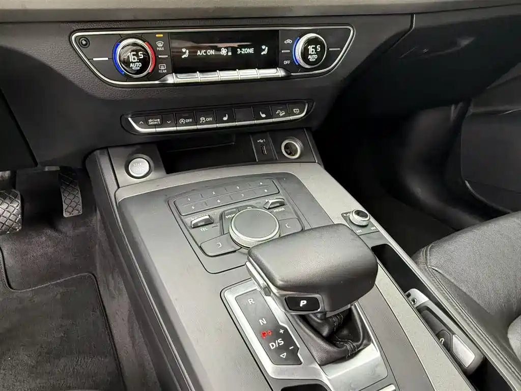 Audi Q5L 2018 40 TFSI Prestige Progressive (China V) фото 12