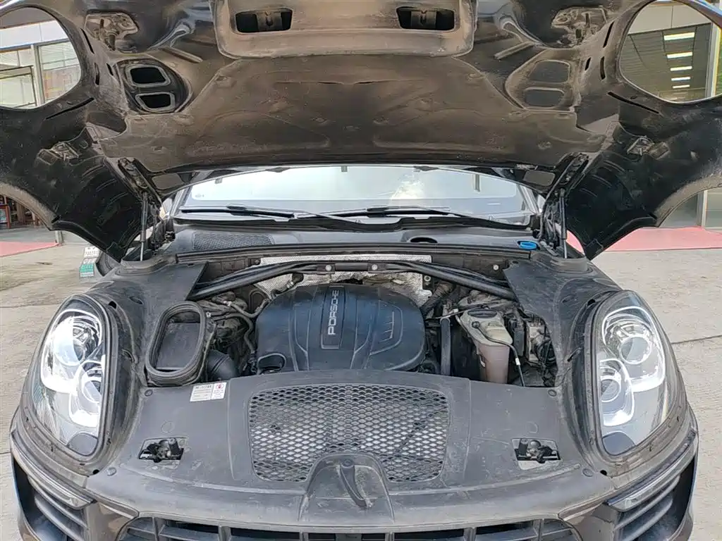 Porsche Macan 2017 Macan 2.0T фото 20