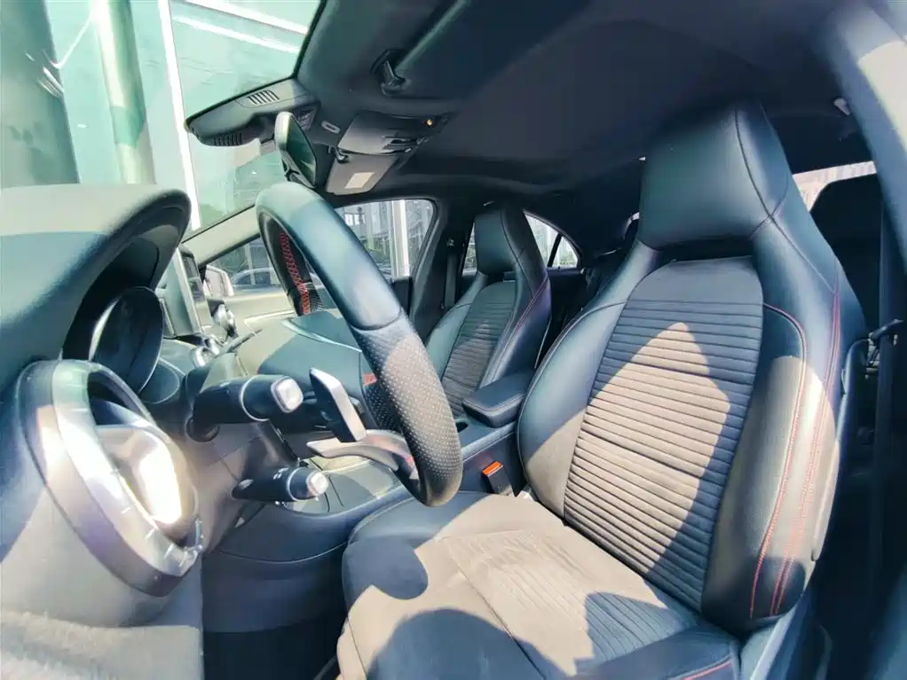 Mercedes-Benz CLA (Import) 2015 CLA 220 4MATIC фото 12