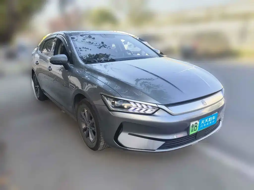 Фото 3 - BYD Qin PLUS