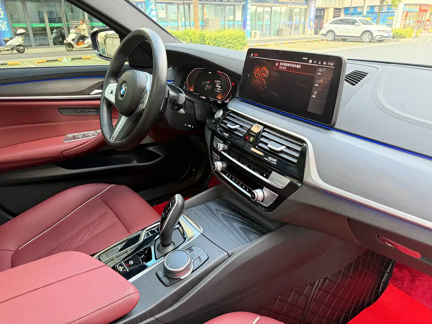 BMW 5 Series 2022 530Li Leading M Sport Package фото 6