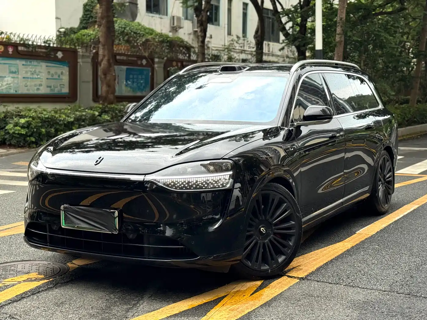 AITO Wenjie AITO M9 2024 Extended Range Ultra 42kWh 6-Seater