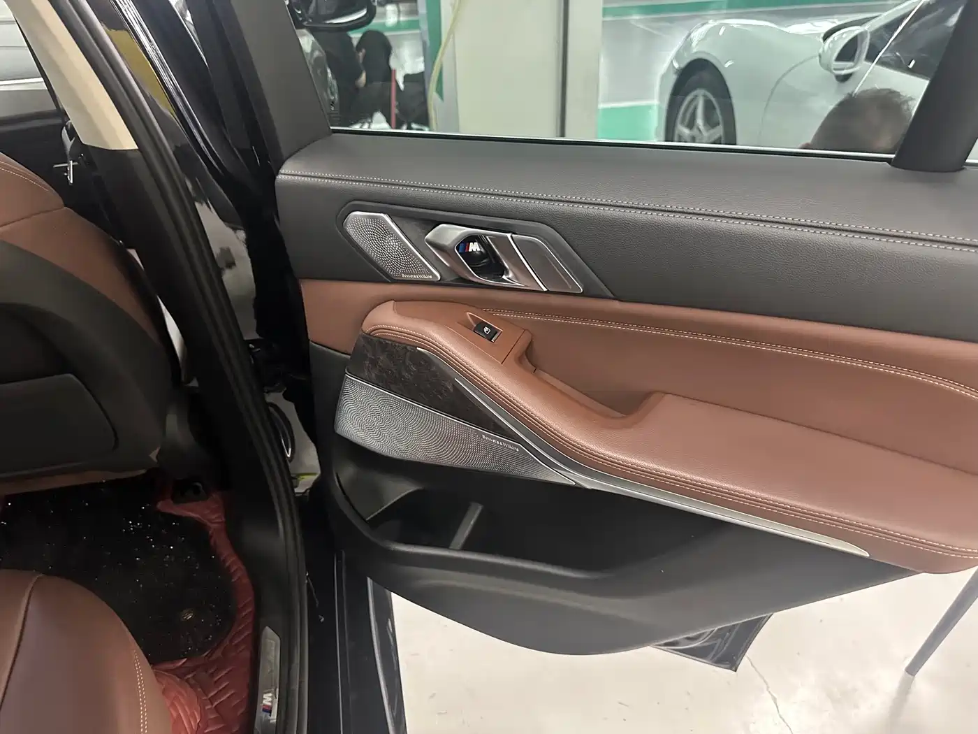 BMW X5 (Import) 2019 xDrive40i M Sport Package фото 10