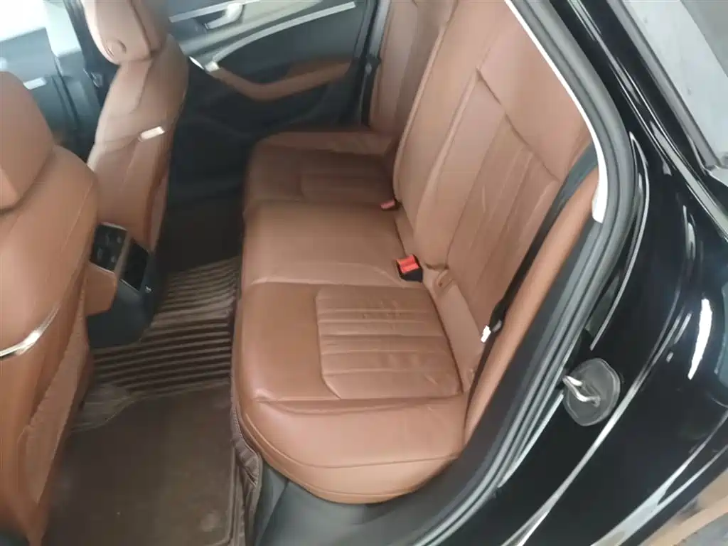 Audi A6L 2022 45 TFSI quattro Premium Elegance фото 13