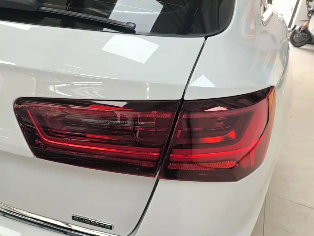 Фото 8 - Audi A6 (Import)