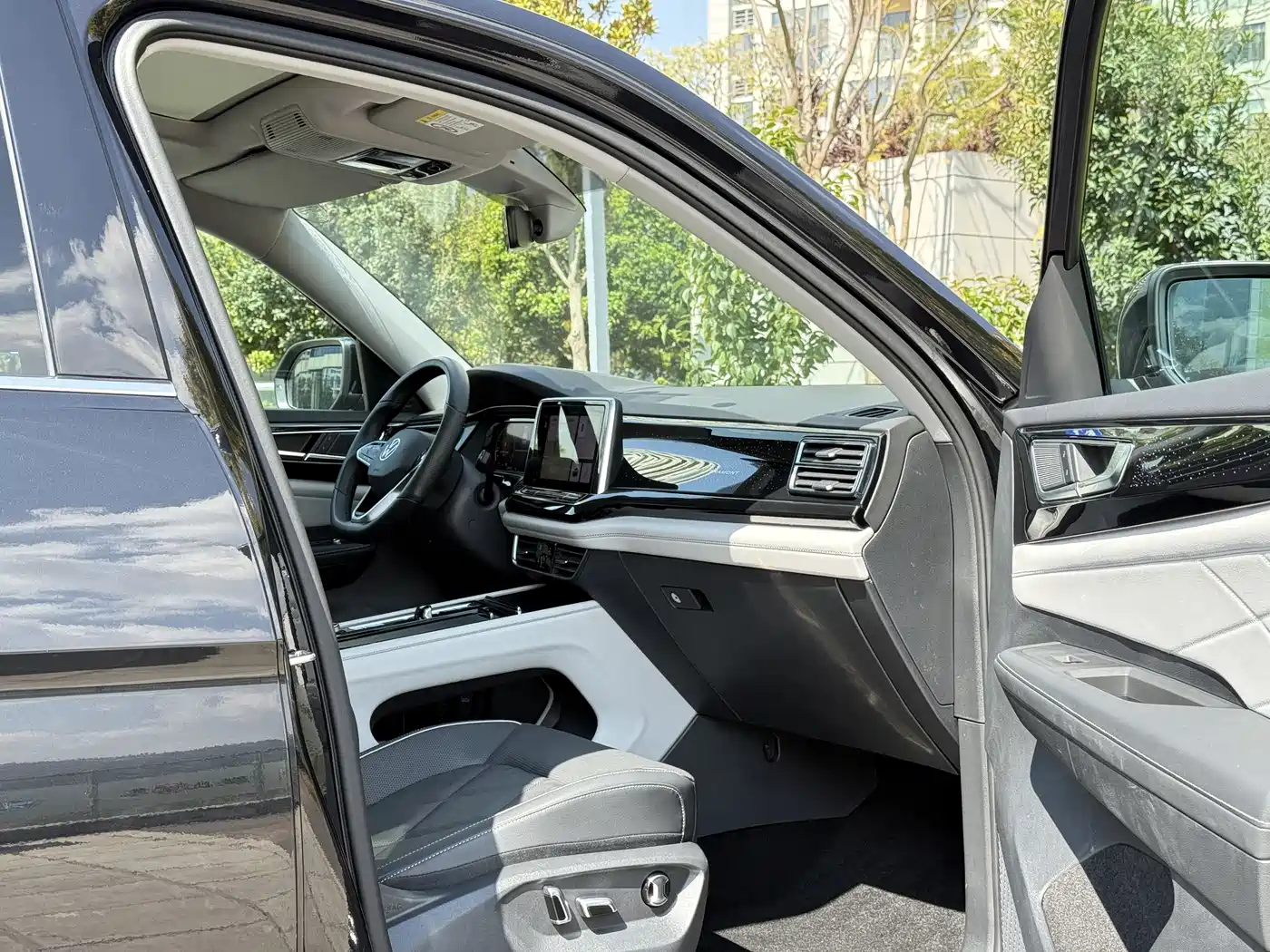Volkswagen Teramont 2024 380TSI 4WD Prestige Luxury Edition фото 44