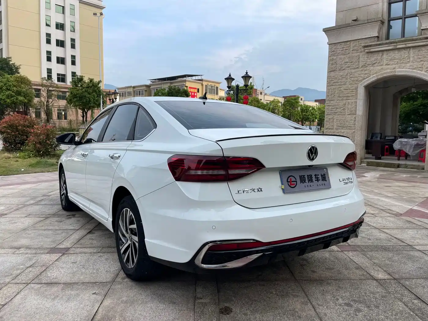 Volkswagen Lavida 2023 280TSI DSG Starlight Comfort Edition фото 9