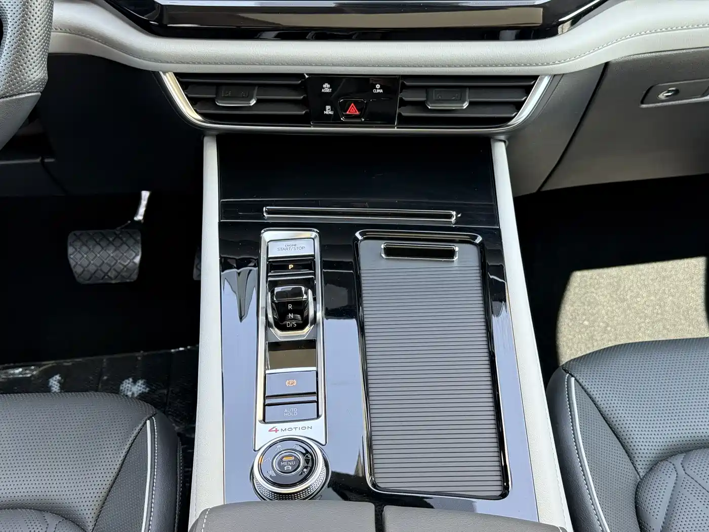 Volkswagen Teramont 2024 380TSI 4WD Prestige Luxury Edition фото 14
