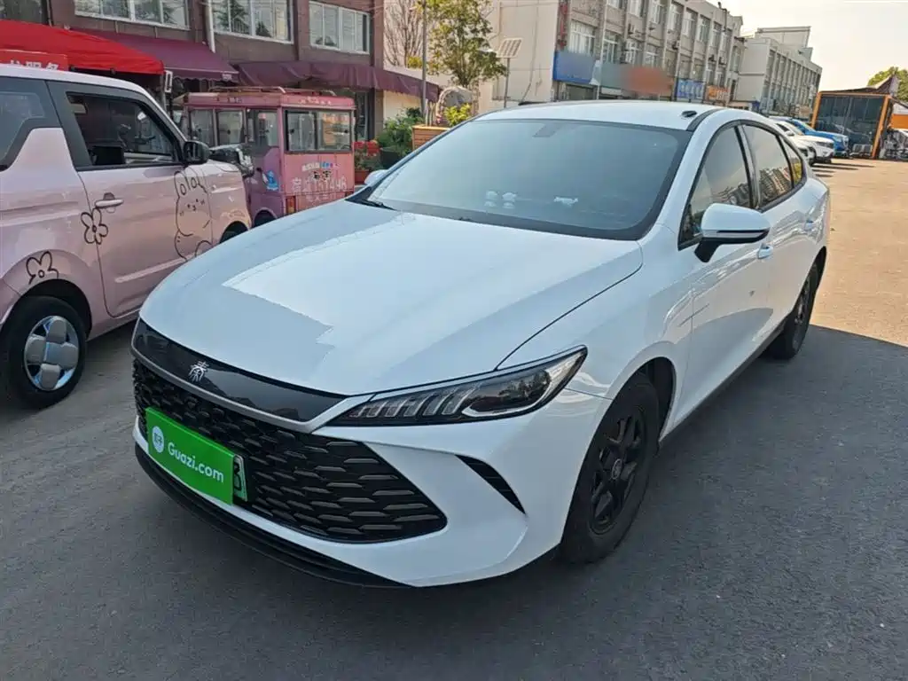 BYD Qin PLUS 2025 DM-i Smart Drive 55KM Leader фото 2