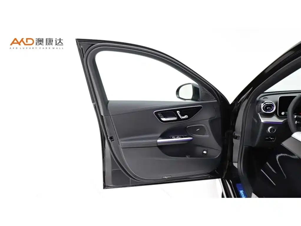Mercedes-Benz C-Class 2023 Facelift II C 260 L Sport Edition фото 10