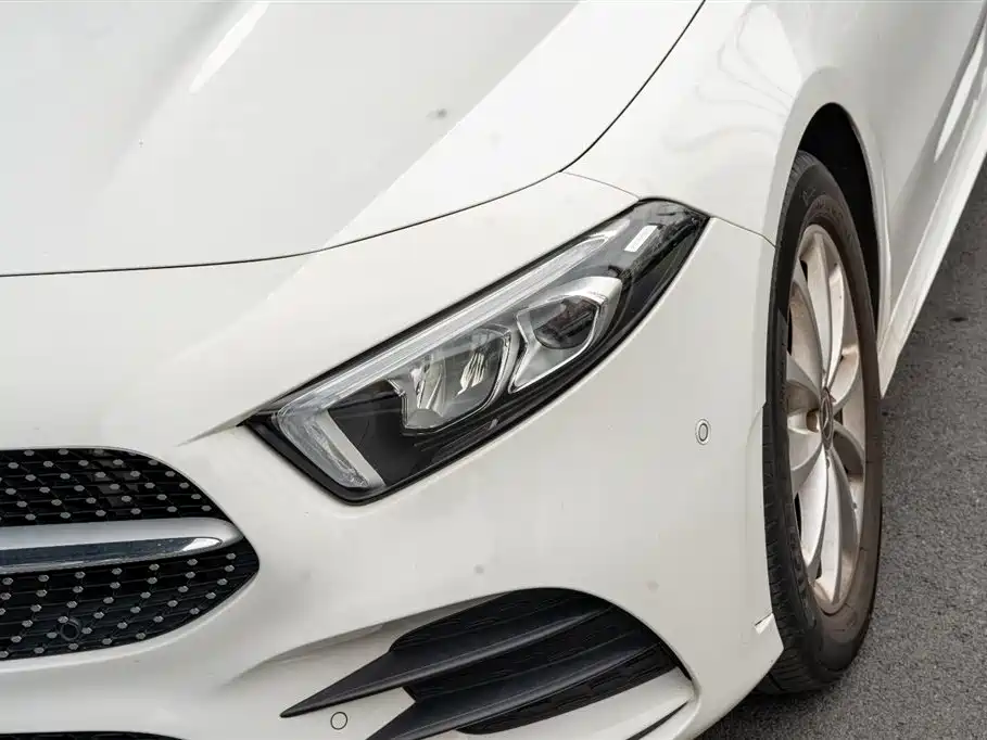 Mercedes-Benz A-Class 2021 A 200 L Sport Sedan Fashion Edition фото 5