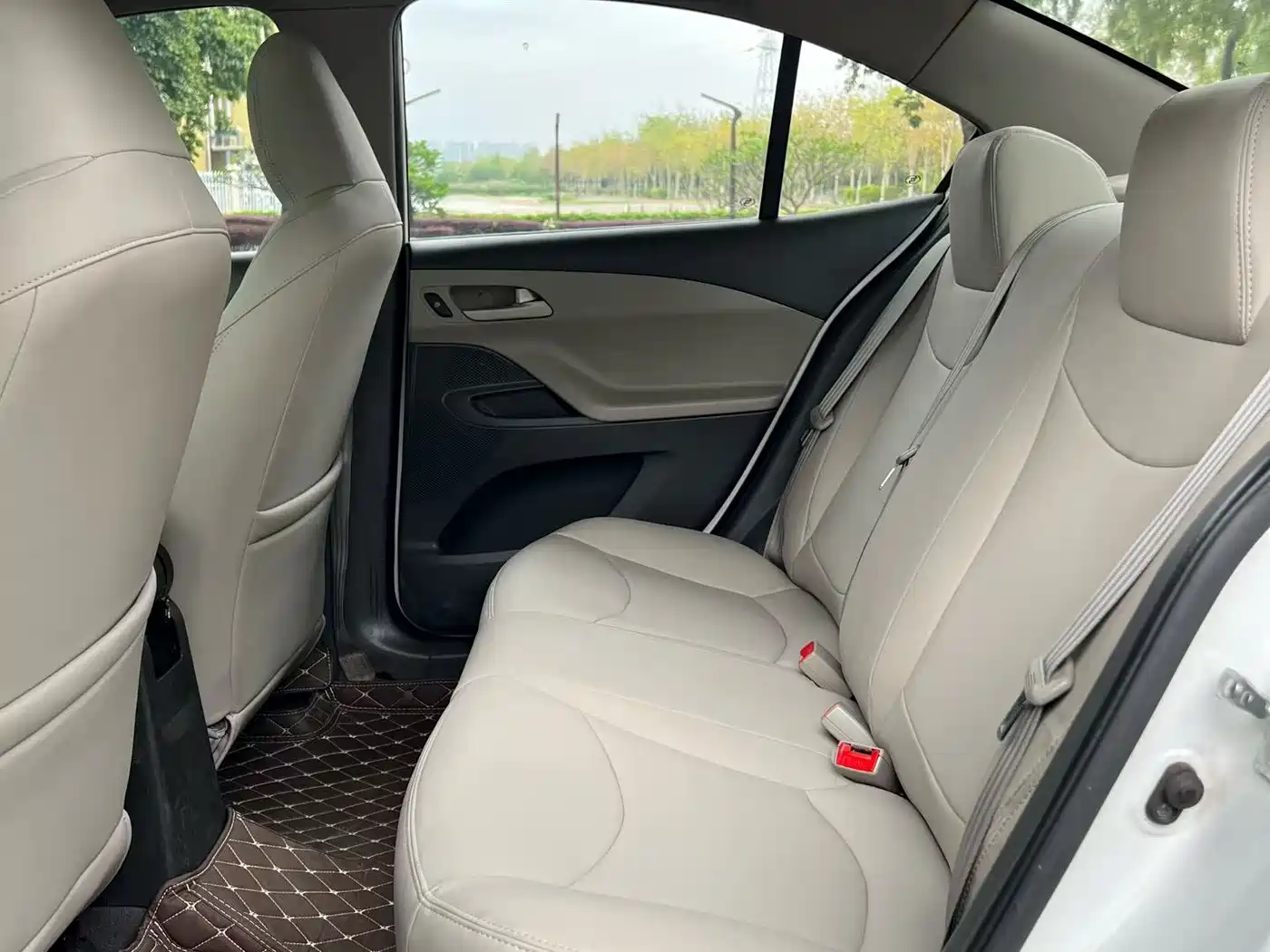Chevrolet Sail 2015 Sail 3 1.5L Manual Ideal Sunroof Edition фото 9