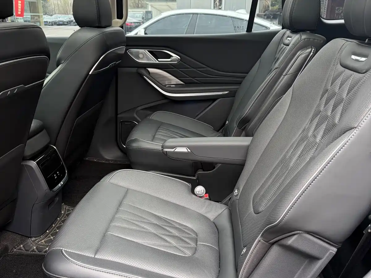 Hongqi HONGQI HS7 PHEV