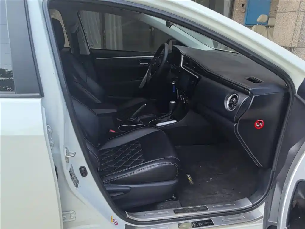 Toyota Levin 2017 Facelift 185T CVT Elite (China V) фото 25