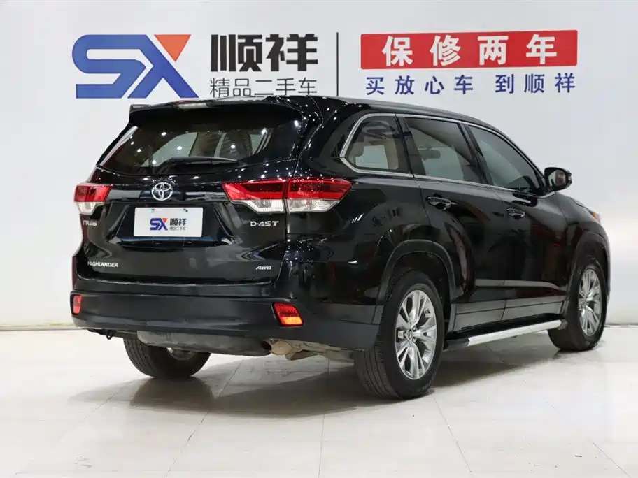 TOYOTA HIGHLANDER