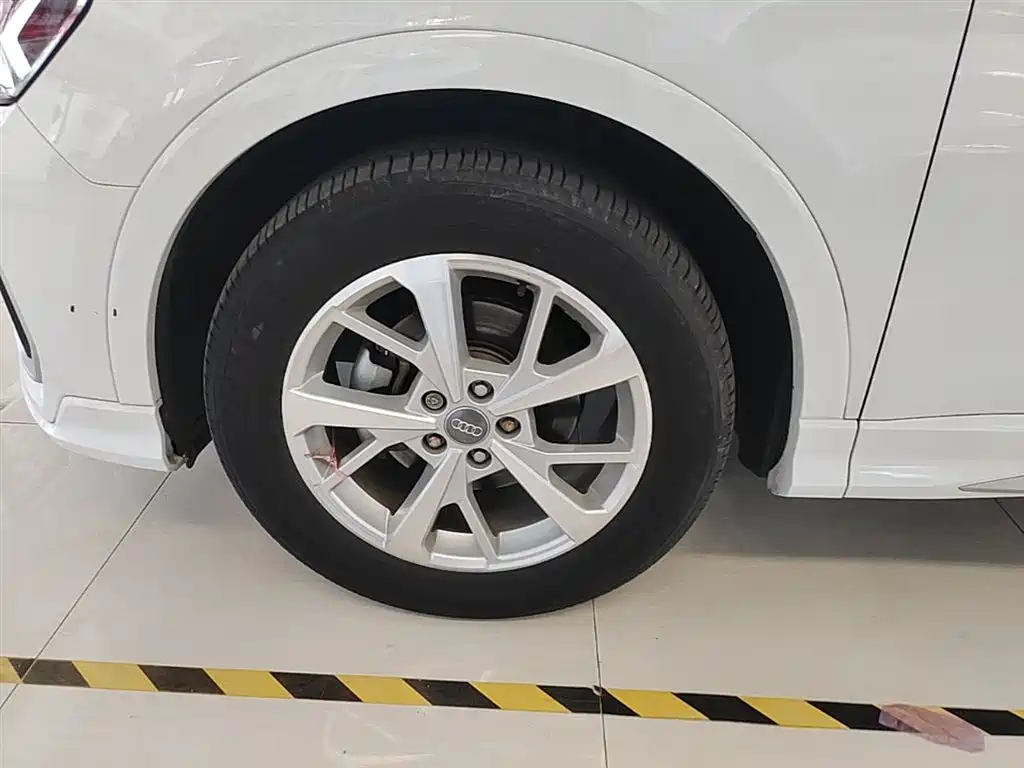 Audi Q3 2019 35 TFSI Progressive Sport фото 23