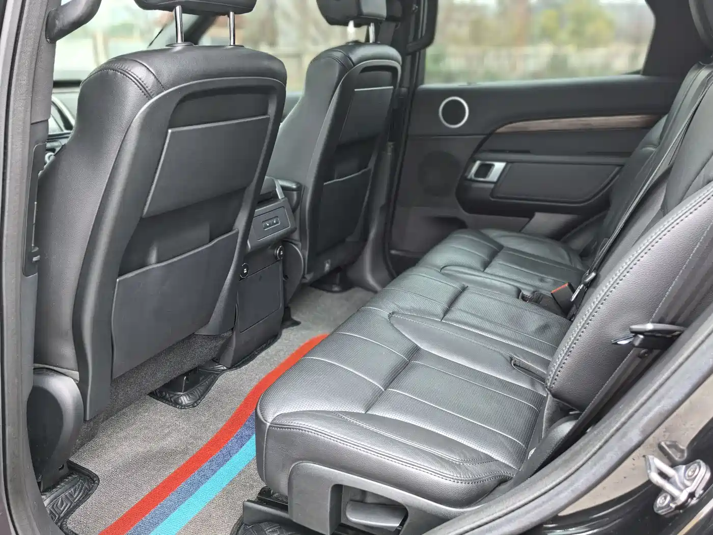 Land Rover Discovery 2017 3.0 SC V6 HSE фото 13