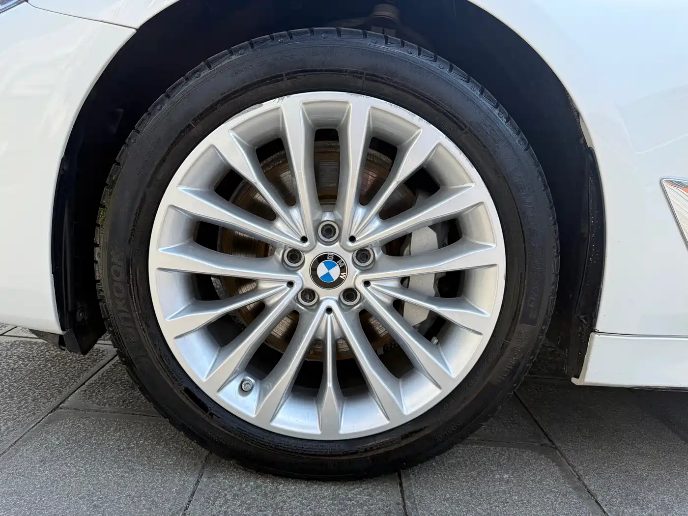 BMW 5 Series 2019 530Li Leading Luxury Package фото 14