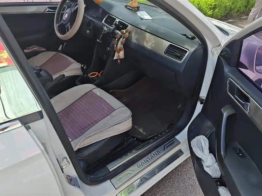 Volkswagen Santana 2015 1.6L Manual Trend Edition фото 8