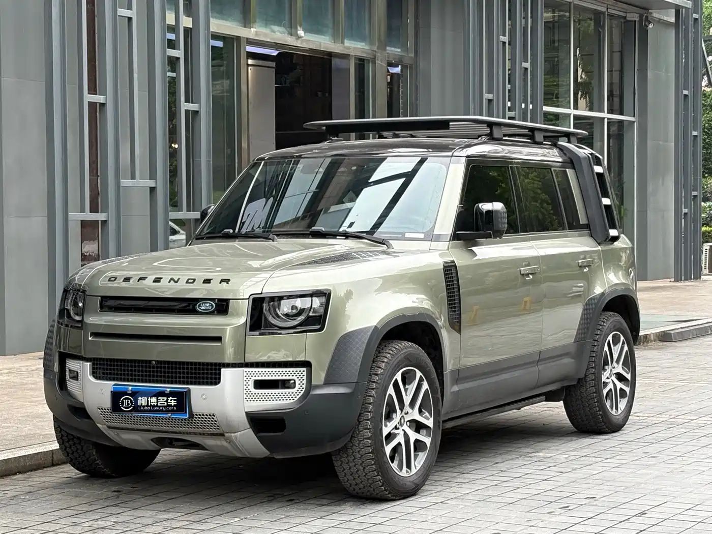 Land Rover Defender 2023 Facelift 110 3.0T P400 Dark Special Edition